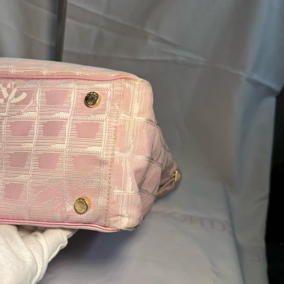 Chanel nylon jacquard with leather handle tote bag - Picture 3 of 14